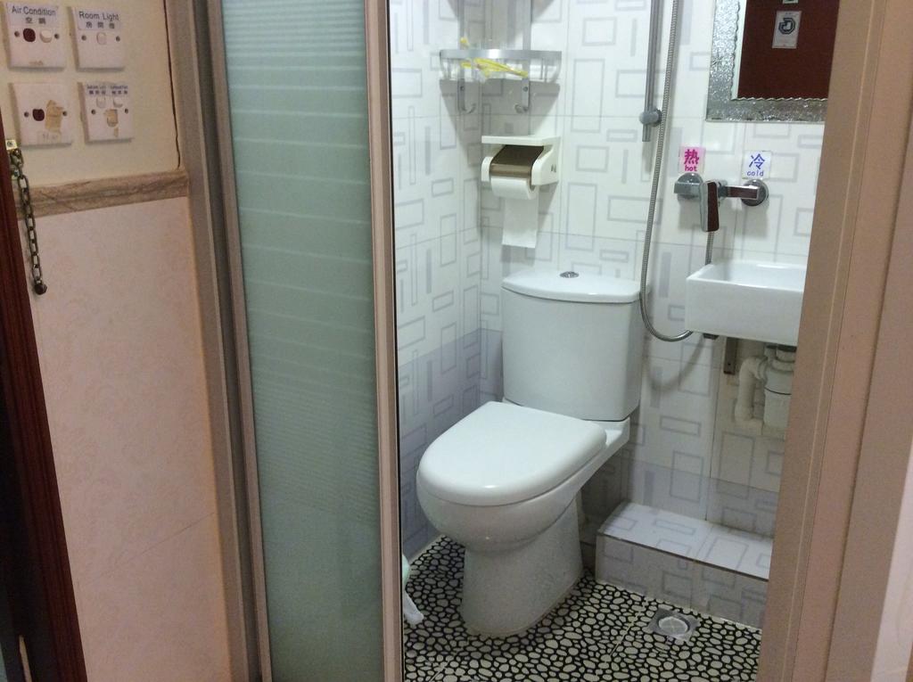 Li Cheng Guesthouse Hong Kong Dış mekan fotoğraf