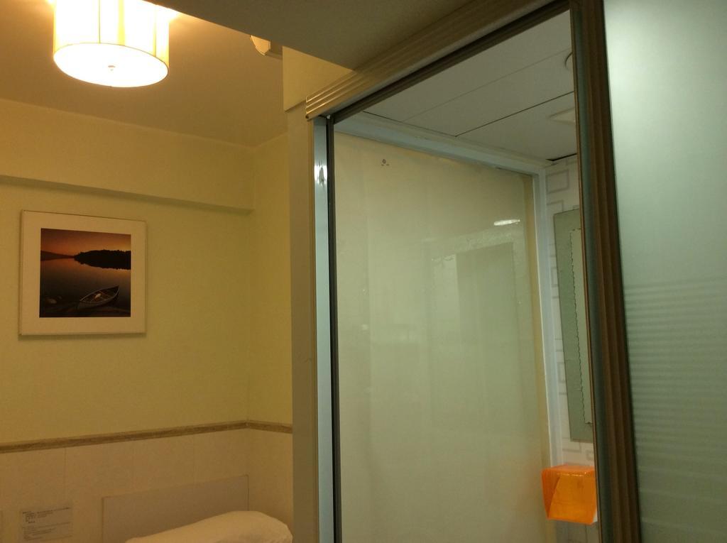 Li Cheng Guesthouse Hong Kong Oda fotoğraf